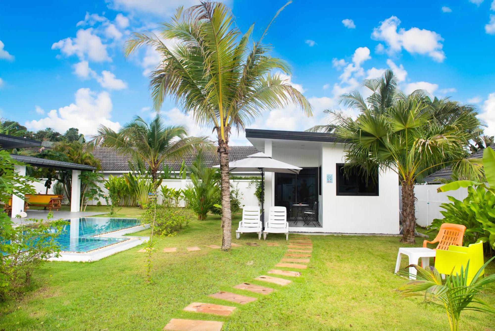 Bungalow Khao Lak Exterior photo